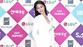 주위 시선 싹쓸이한 섹시 웨이브