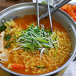 특별한 라면이 생각나면 스타킹크랩 대게식당 대게라면 - [중구/남대문/북창동]
