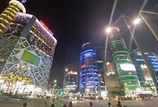 서울 저녁에 가볼만한 곳 동대문디지털플라자(DDP)와 동대문 야시장 어떠세요?