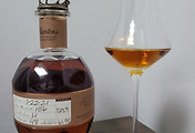 버번 리뷰#21) 블랑톤 SFTB 123.9° 프루프 / Blanton's Straight from the Barrel 123.9° Proof 썸네일