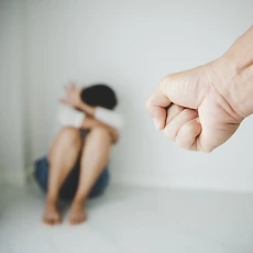 성범죄 피해자의 재정 지원 방안과 변호사가 제안하는 필요성