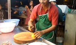 재미있고 기발한 방콕 짜뚜짝(Chatuchak)시장의 달인들