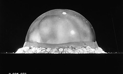 지구상에 핵무기가 등장한지 70년, 과거 핵실험 사진들을 보니...
