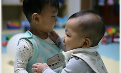 개구장이가 된 담이, 벌써 두 돌이 되었습니다.