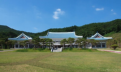 청와대 집무실에 들어가 봤습니다.