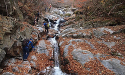 지리산 칠선계곡의 가을 풍경을 감상하며 삼층폭포까지 ..