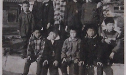 어릴적 다니던 초등학교와 중학교 모교를 가 보다.