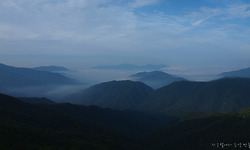 지리산 화대종주 1 - 초록색 능선을 홀로 걷다.