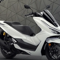 혼다 PCX125 최신 (2024~2025년) 제원: 타이어 공기압, 엔진오일, 장단점 완벽 정리!