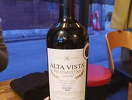 Alta Vista Premium Malbec 2015