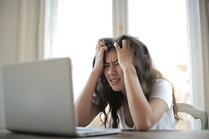 번아웃 증후군 의심된다면 꼭 해봐야 할 자가진단 테스트 썸네일