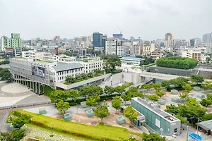 한국에서 꼭 달려봐야 할 러닝 코스 추천! 자연과 함께하는 인기 명소 썸네일