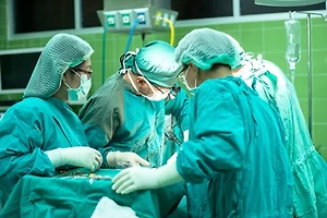 임플란트 시술 후 관리 방법과 회복 속도 높이는 팁 썸네일