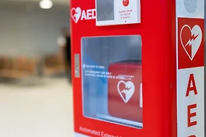 당신의 가족을 지켜줄 AED, 제세동기 사용법 썸네일