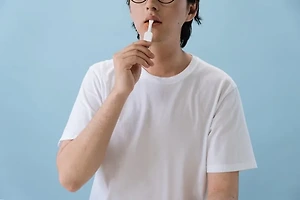 HIV 검사 후 결과 확인하는 법 | 양성 반응 시 대처 방법 썸네일