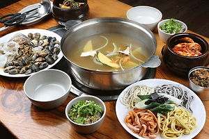 해피라이프 취향따라 면을 골라 먹는다 3색칼국수, 면이 공중을 날라다닌다?! 도삭면