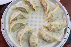 생생정보 대동맛지도 부산광역시 동래구 사직동 만두 미역국 맛집