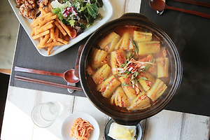 생생정보 종로구 부암동 대동맛지도 가지찜이 나오는 퓨전한식코스, 만두전골, 치킨과 숙주나물세트 파는곳 8월 24일 방송