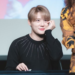 220514 DIMENSION 핫트랙스 비공개 오프라인 팬사인회