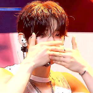 쇼챔피언 LO$ER=LO♡ER