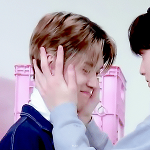 TXT COMEBACK SHOW 'Thursdays' Child' BEHIND