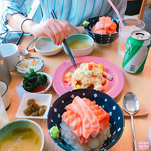 [내돈내먹] 연남동 연어덮밥/일본 가정식 '동차밥'