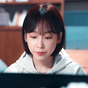 블랙독 E.07 서현진.gif
