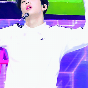 191024 [입덕직캠] TXT 수빈 직캠 4K '9와 4분의 3 승강장에서 너를 기다려 (Run Away)' (TXT SOOBIN FanCam)   @MCOUNTDOWN