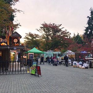 스탠리파크에서 할로윈 고스트 트레인 타기