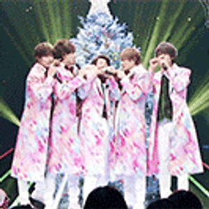 20181212 FNS歌謡祭、第2夜「赤鼻のトナカイ」(FNS 가요제, 두번째 밤「루돌프 사슴코」) :: 키시 유타│岸優太│움짤