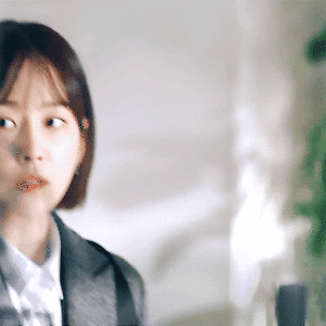 블랙독 3차 티저 서현진.gif