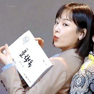 블랙독 대본리딩 메이킹 서현진.gif