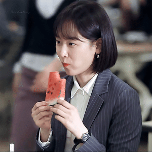 블랙독 E.03 서현진.gif