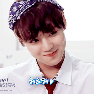 박지훈.gif