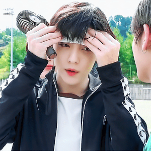 191023 [EPISODE] ‘9와 4분의 3 승강장에서 너를 기다려 (Run Away)’ MV Shooting Sketch
