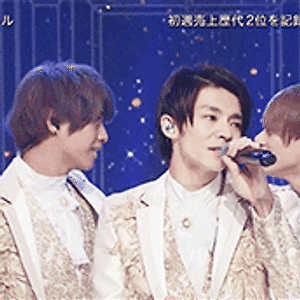 20181212 FNS歌謡祭、第2夜「シンデレラガール」(FNS 가요제, 두번째 밤「신데렐라 걸」) :: 키시 유타&진구지 유타│岸優太&神宮寺勇太│움짤