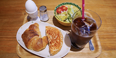 가나자와여행- 카페 "쿠루루/Kururu" 저렴한 모닝식사가 가능한 겐로쿠엔카페
