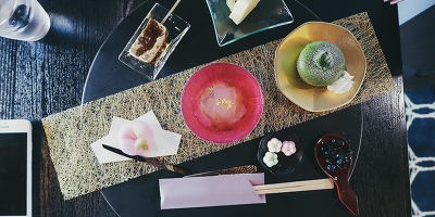 가나자와여행:히가시차야 300년 고민가카페 "야나기앙" 에서 고급 화과자 세트를.