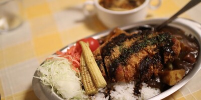 가나자와 대표 카레 - 고고카레 접시에 터번카레 만들기(가나자와 카레의 역사와 소문,)