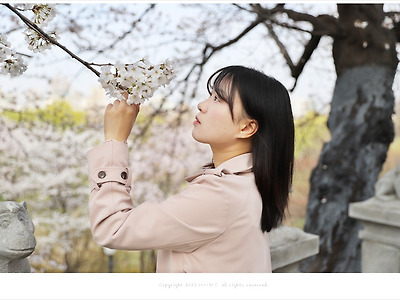 올림픽공원 벚꽃 명소 팔각정 인물사진
