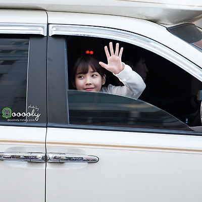 [2013.01.27] 인기가요 퇴근 아이유 직찍