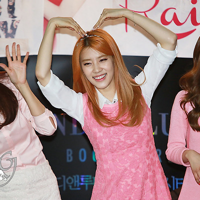 13.03.23 레인보우 반디앤루니스 센트럴시티점 팬싸인회 by. Zetta티스토리 툴바