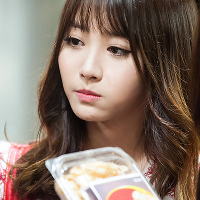 [2013.11.04] 양양 전통시장 걸스데이 유라 직찍 by 둘리