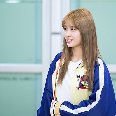 [2016.04.11] KCON 입국 트와이스