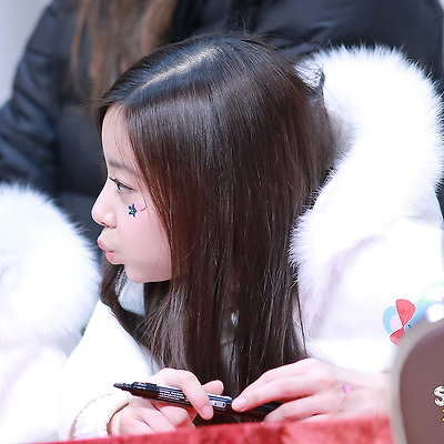 16.01.24 에이프릴 부산 팬싸인회 (2/4) by. Zetta티스토리 툴바