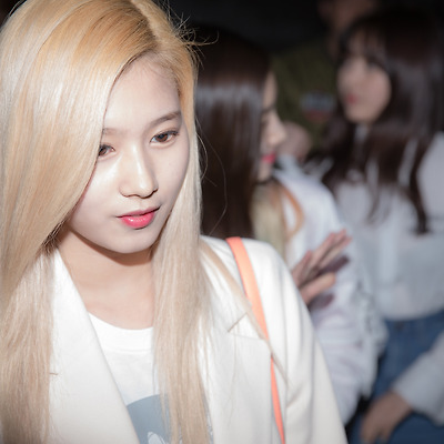 160409 Kcon 김포공항 출국 사나