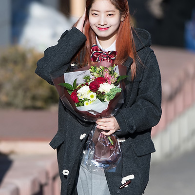 [2017.02.10] 한림예고 졸업식 포토월 트와이스 다현