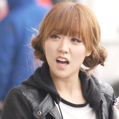 131229 SBS가요대전 출근길 헬로비너스(HELLOVENUS) 직캠