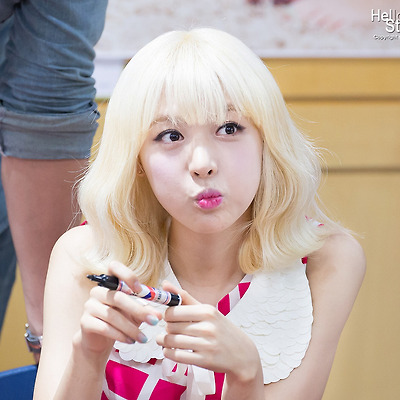 130512 종로 영풍문고 헬로비너스 팬싸인회 앨리스,유아라 직찍 by 아데스