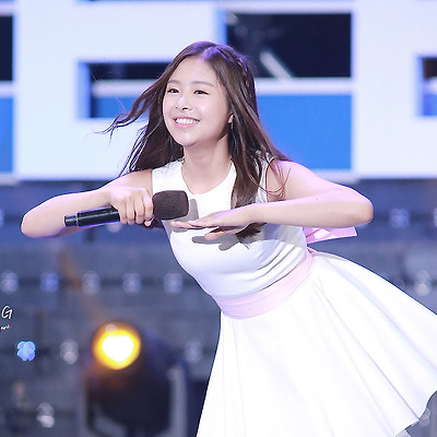 16.07.28 에이프릴 거제 더블루콘서트 (1/2) by. Zetta티스토리 툴바